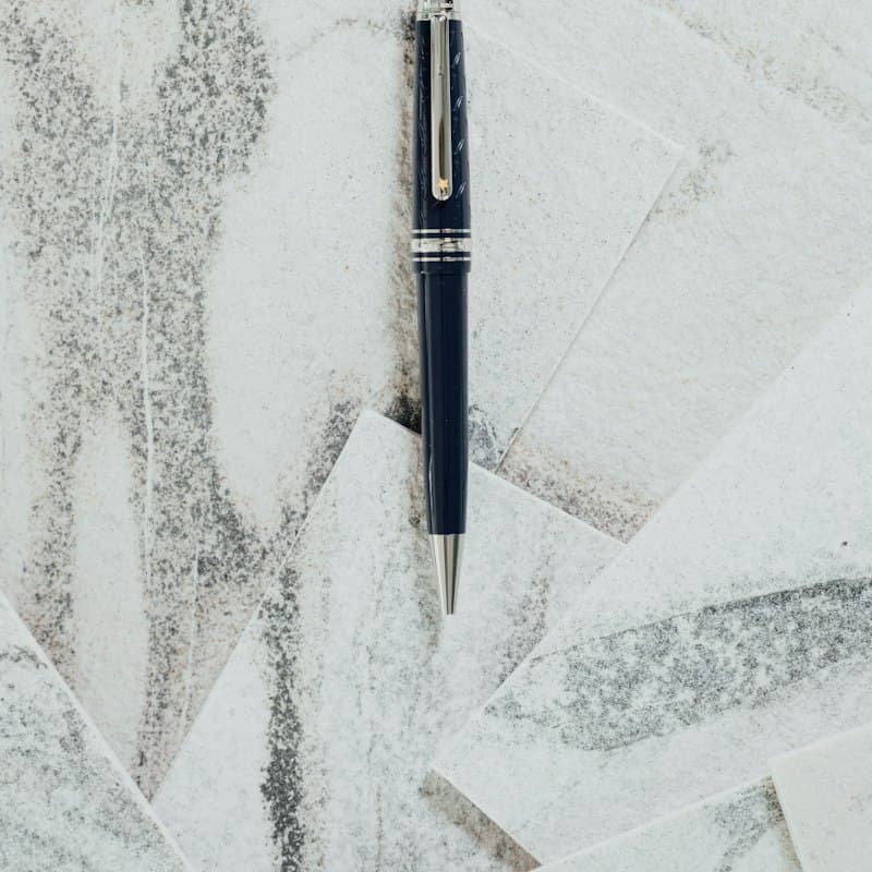 Pentel EnerGel BL77 Jel Kalem 0.7 mm Siyah