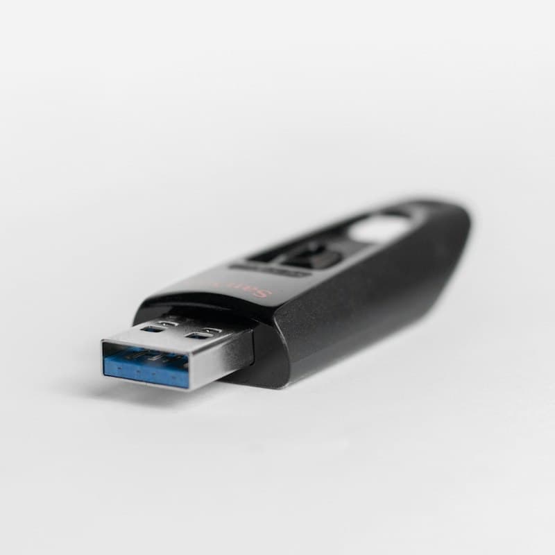 SanDisk Ultra Flair 64 GB USB 3.0 Bellek